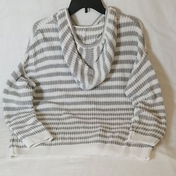 Time and Tru Gray‎ & White Striped Hooded Sweater - Picture 5 of 8